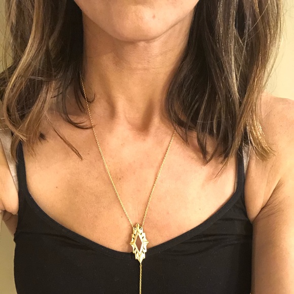 Gold Sierra winter Astra necklace - Picture 3 of 3